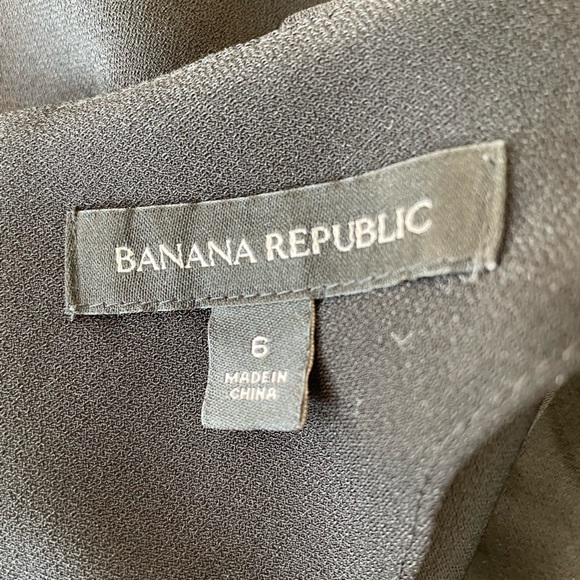 Banana Republic - Black Ruffled Pocket Dress - Picture 4 of 4